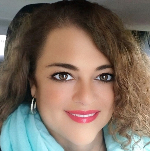 Meet your Posher, Maggie - Picture 4 of 4